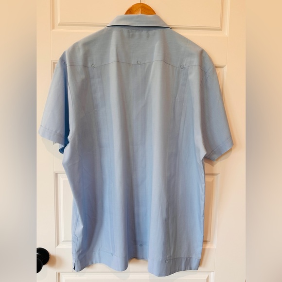 The Havanera Co vintage light blue button down shirt - Picture 3 of 4